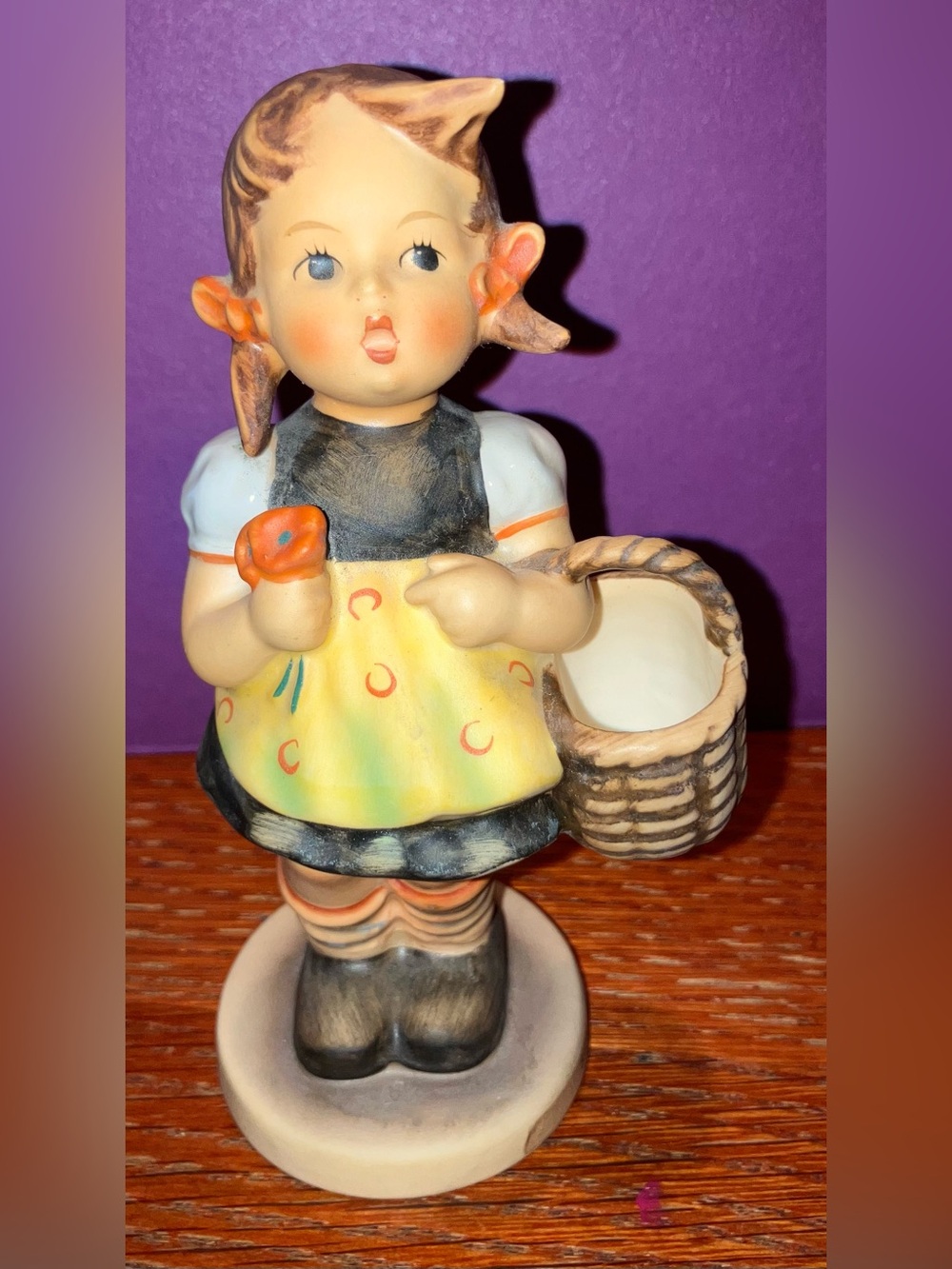 EUC Rare Goebel W GermanySister 98/0 Hand-Painted Ceramic Girl Figurine Vintage